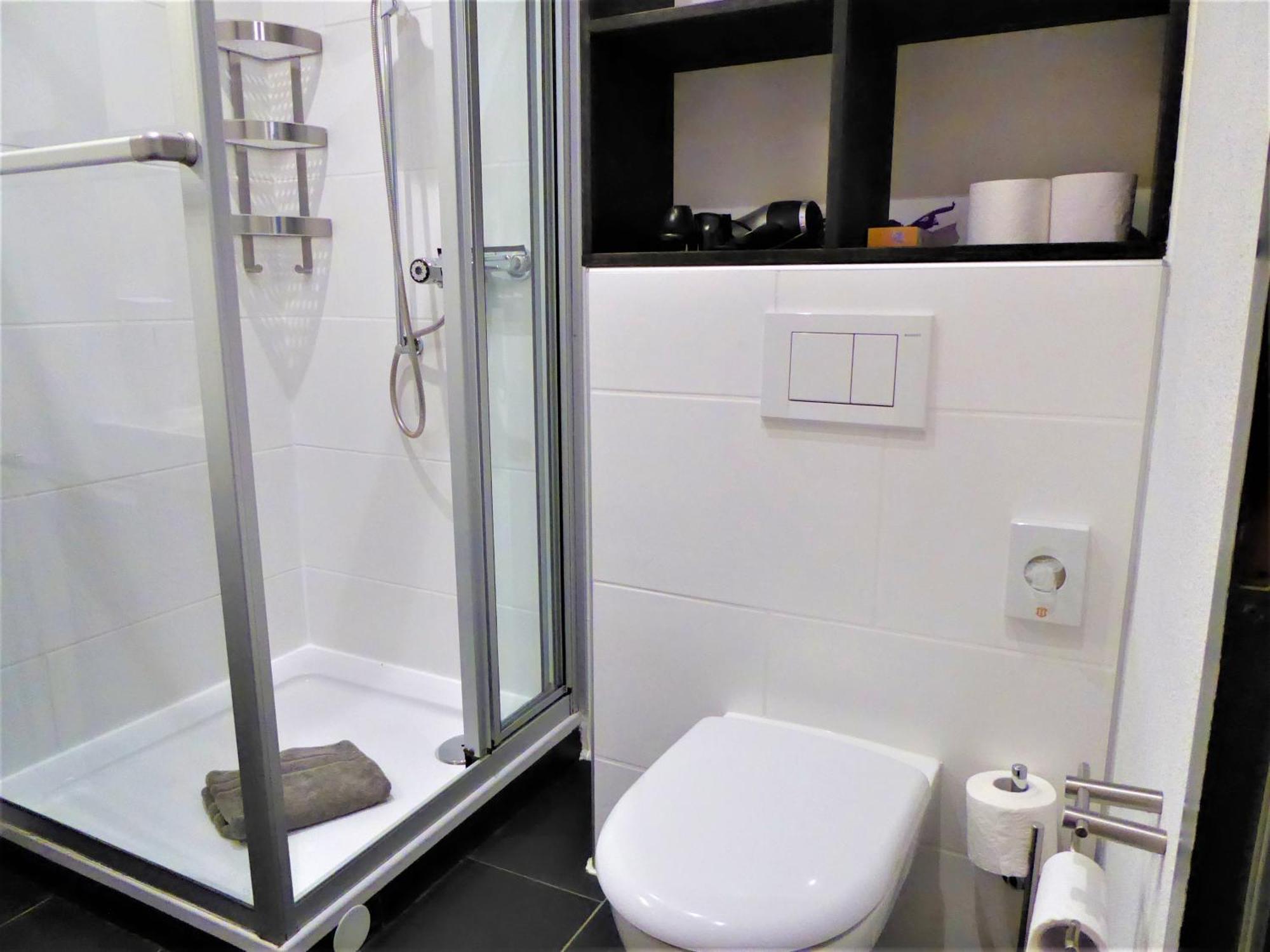 Cityloft Pool Sauna Bis 5 Pers Balkon Wifi Apartment *